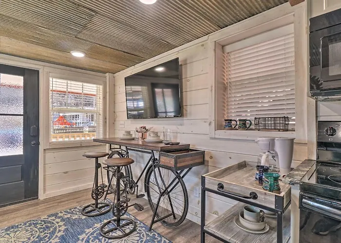 Peaceful Cookeville Cabin On 52 Acres!