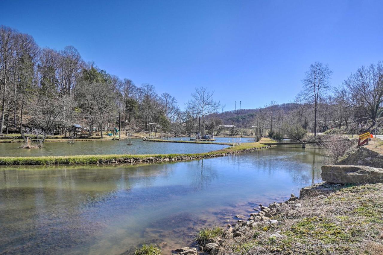Peaceful On 52 Acres! Ferienhaus Cookeville