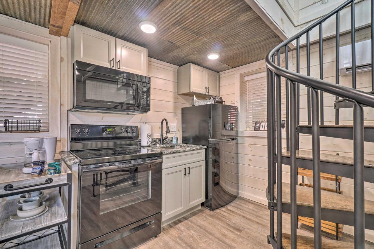 Peaceful On 52 Acres! * Cookeville