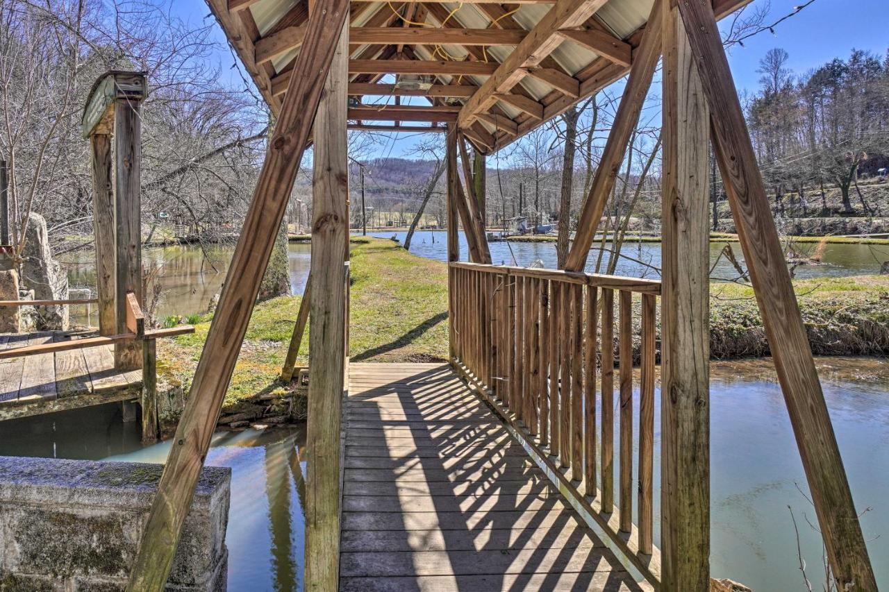 Peaceful On 52 Acres! Ferienhaus *